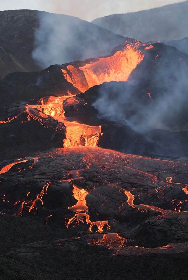 IP67 Micro Hybrid for Household Humanoids: Waterproof Power + Data in Wet Environments